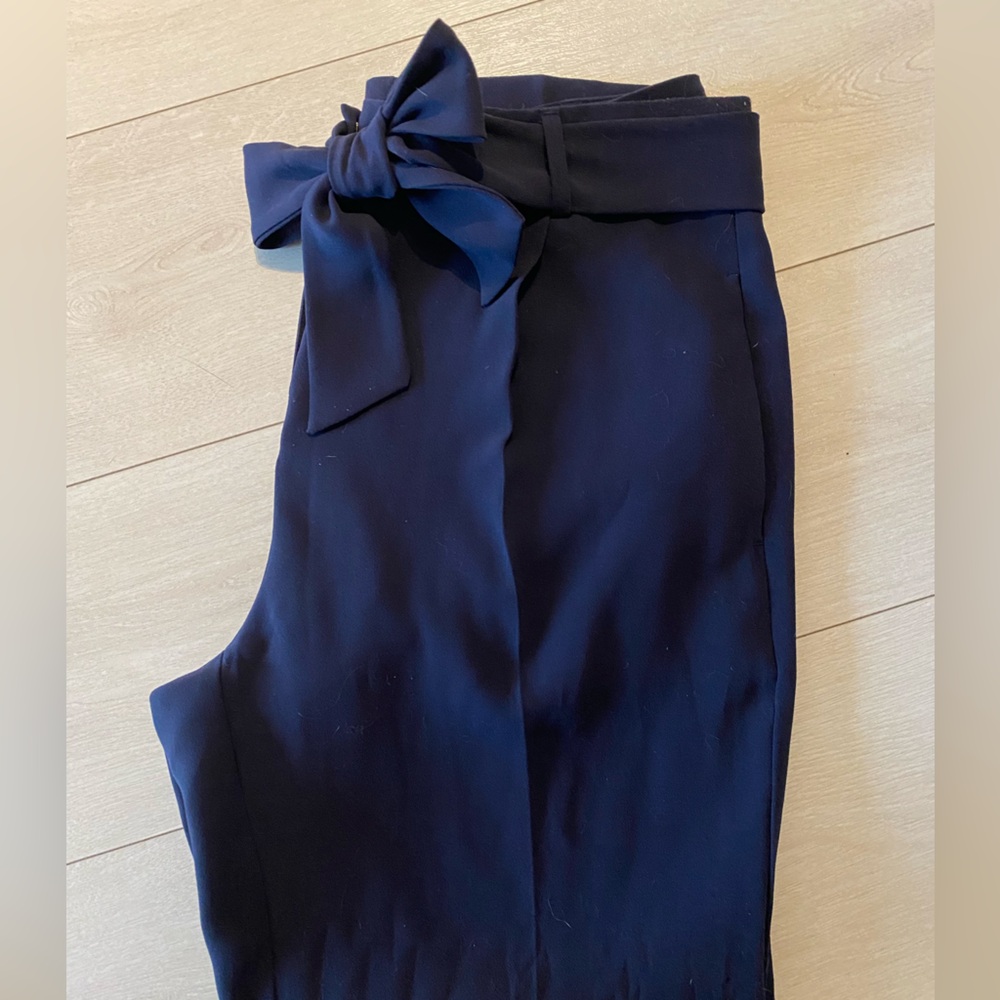 RW&CO navy blue dress pants with bow
